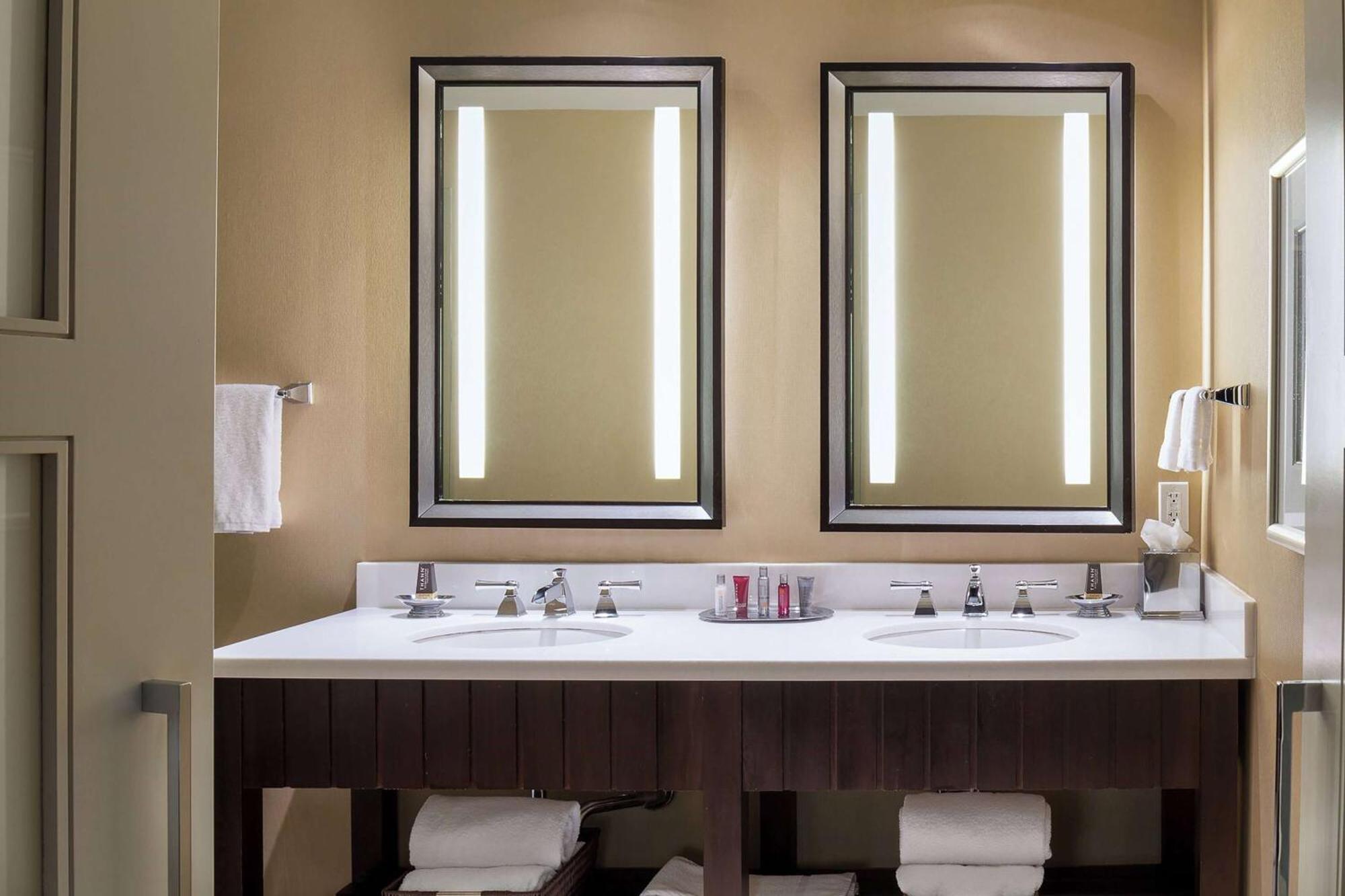 Hotel Wyndham Buckhead & Conference Center 3*