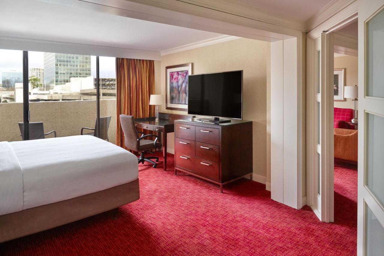 Hotel Wyndham Buckhead & Conference Center 3*